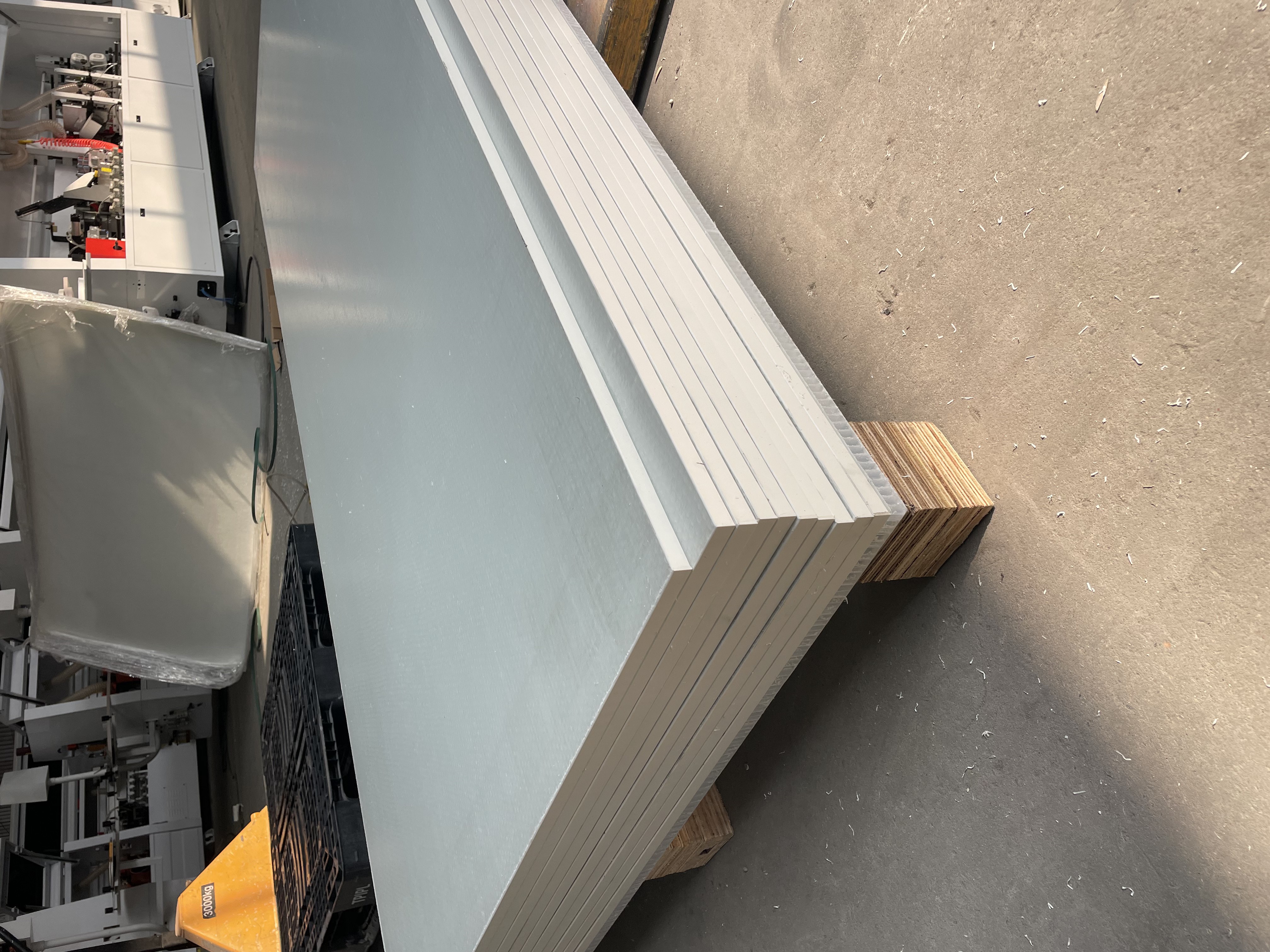 Carreau de verre renfermé 1